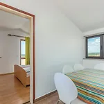 Complex Vetrina-shared Pool Gæstehus