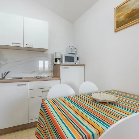 Complex Vetrina-shared Pool Нова-Вас