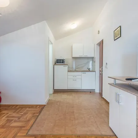 Complex Vetrina-shared Pool 4*