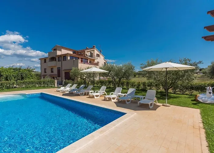 Gostinjska kuća Complex Vetrina-shared Pool Nova Vas (Porec)