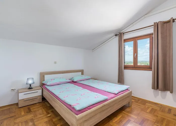 Complex Vetrina-shared Pool