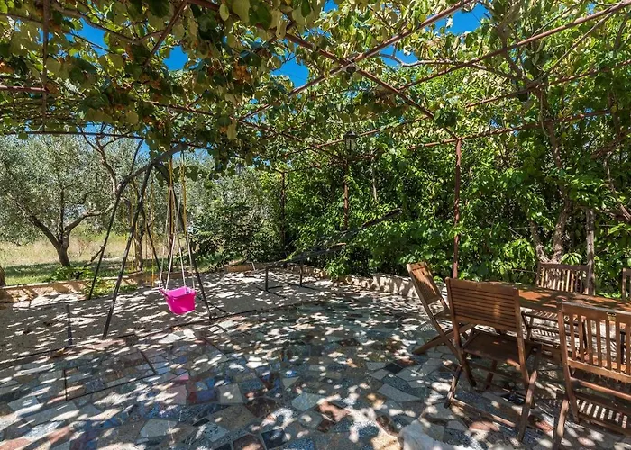 Gostinjska kuća Complex Vetrina-shared Pool