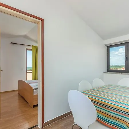 Complex Vetrina-shared Pool Penzion