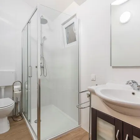 Complex Vetrina-shared Pool Nova Vas (Porec)