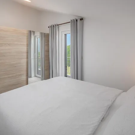 Pensionat Complex Vetrina-shared Pool 3*